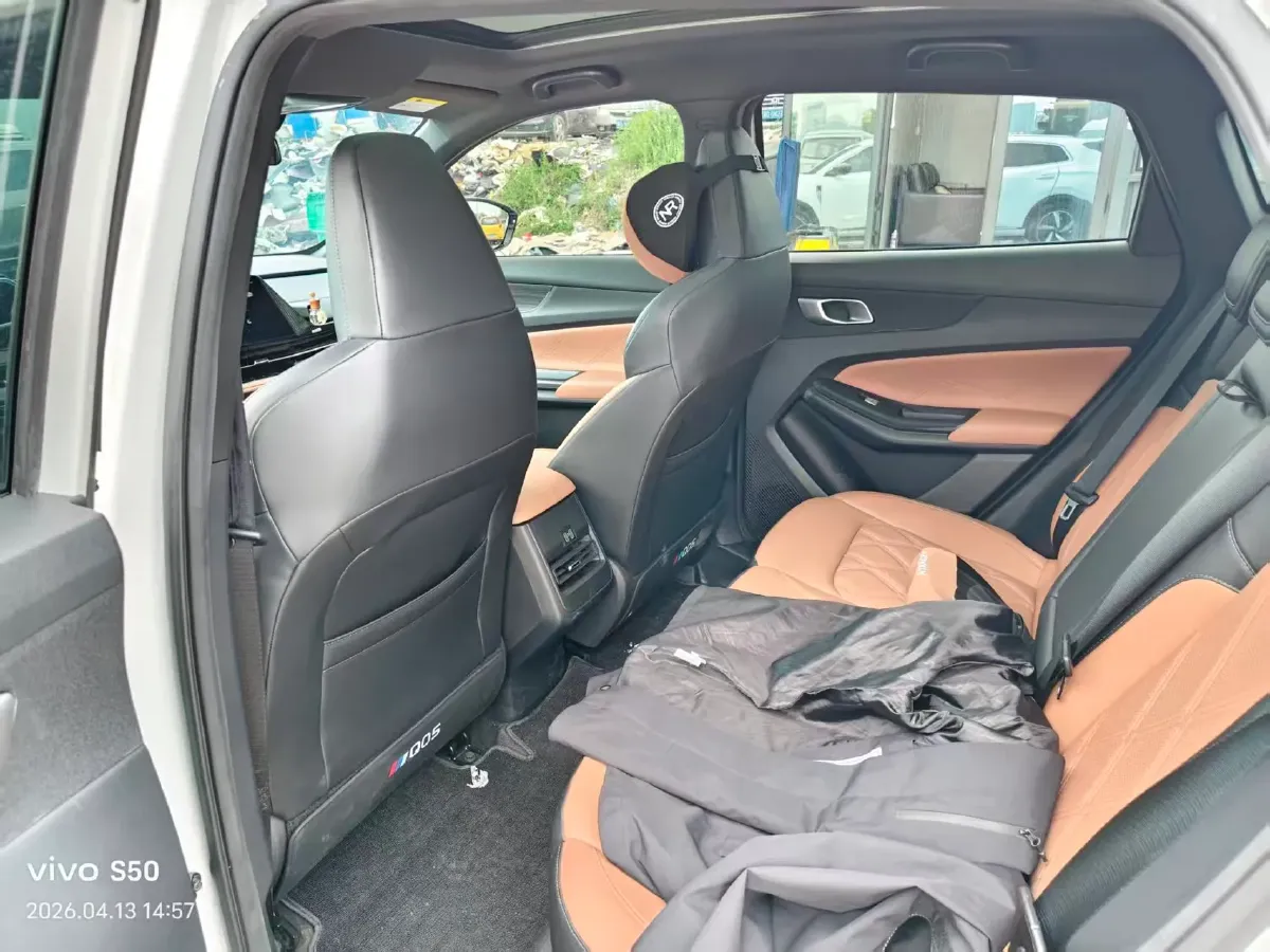 2023 Venucia VX6 BEV 62KWH,autocango,china used car exporter,china ev exporter,chinese used car exporter,chinese used ev exporter