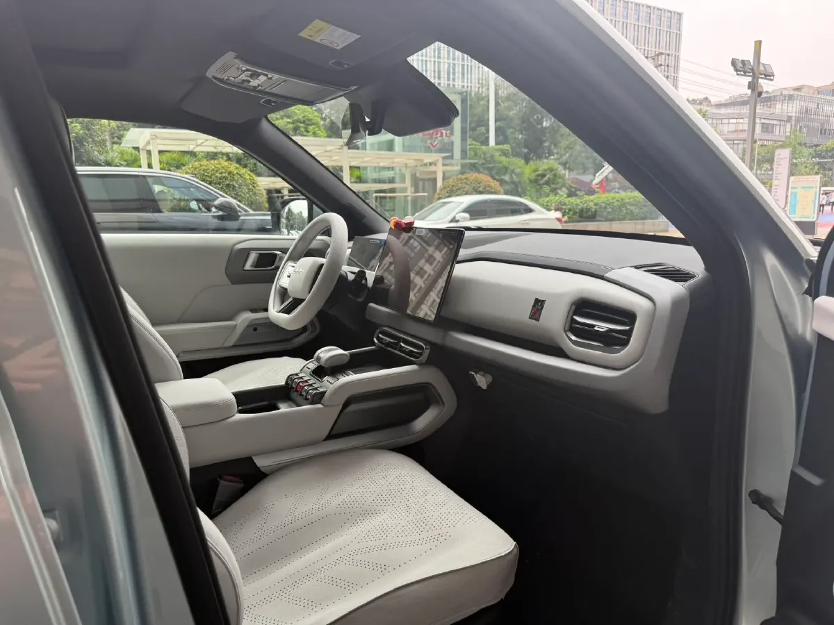 2025 FangChengBao Tai 3 BEV,autocango,china used car exporter,china ev exporter,chinese used car exporter,chinese used ev exporter