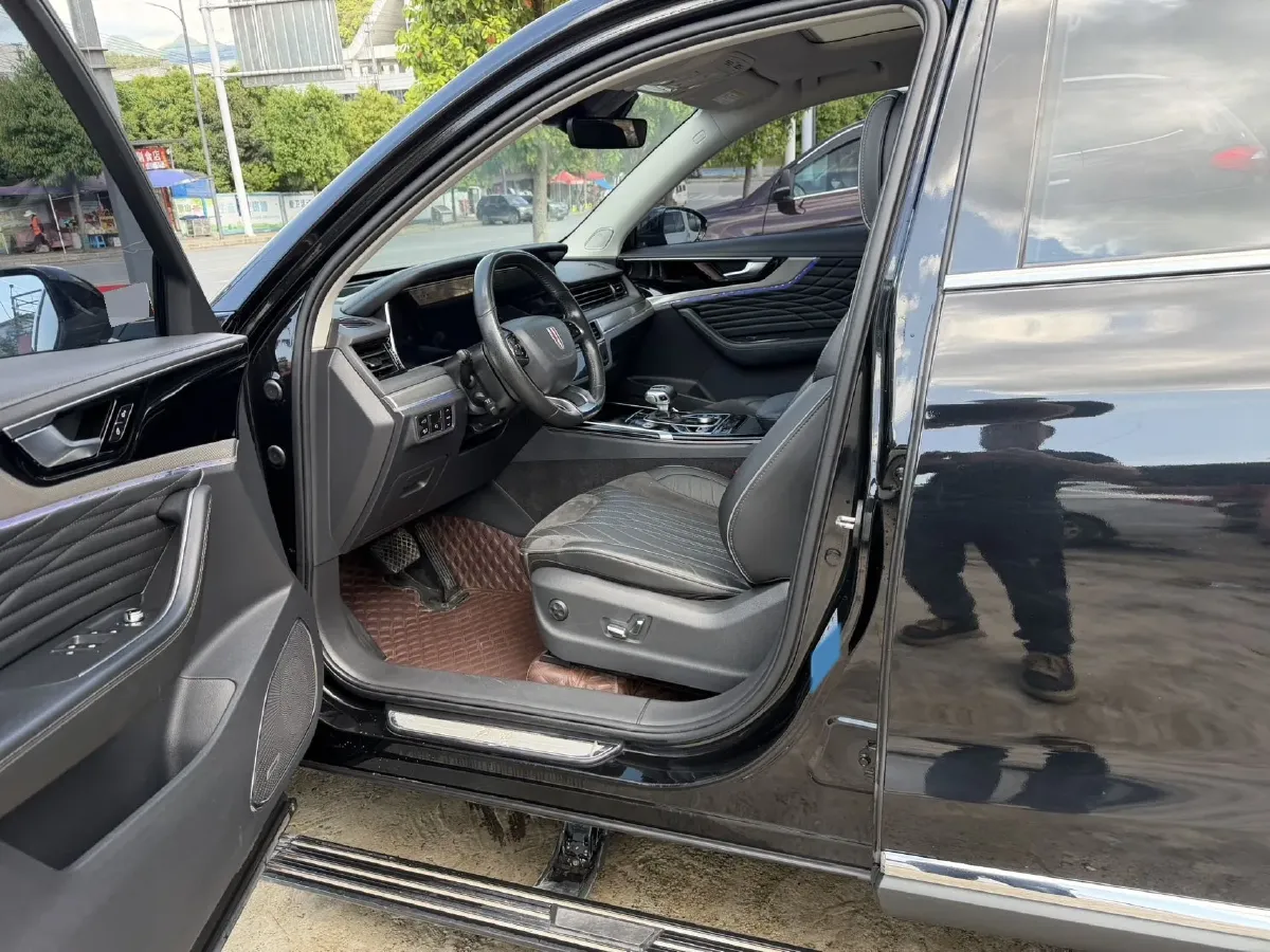 2022 HongQi HS5 2.0T 224HP L4 6AT,autocango,china used car exporter,china ev exporter,chinese used car exporter,chinese used ev exporter