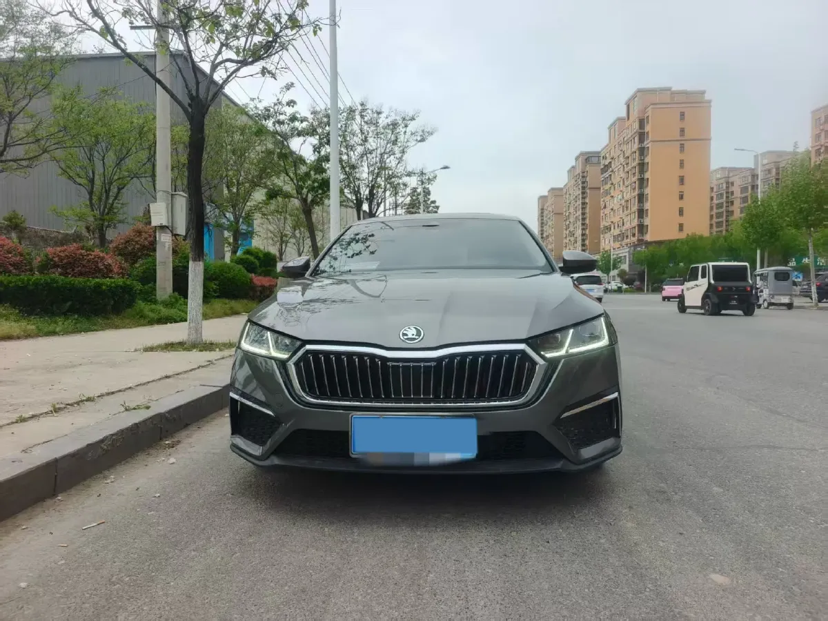2021 Skoda Octavia 1.4T 150HP L4 7DCT,autocango,china used car exporter,china ev exporter,chinese used car exporter,chinese used ev exporter