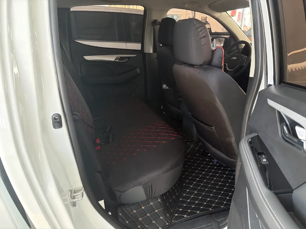 2024 Isuzu RE-MAX Jim 2.4L 158HP L4 5MT,autocango,china used car exporter,china ev exporter,chinese used car exporter,chinese used ev exporter