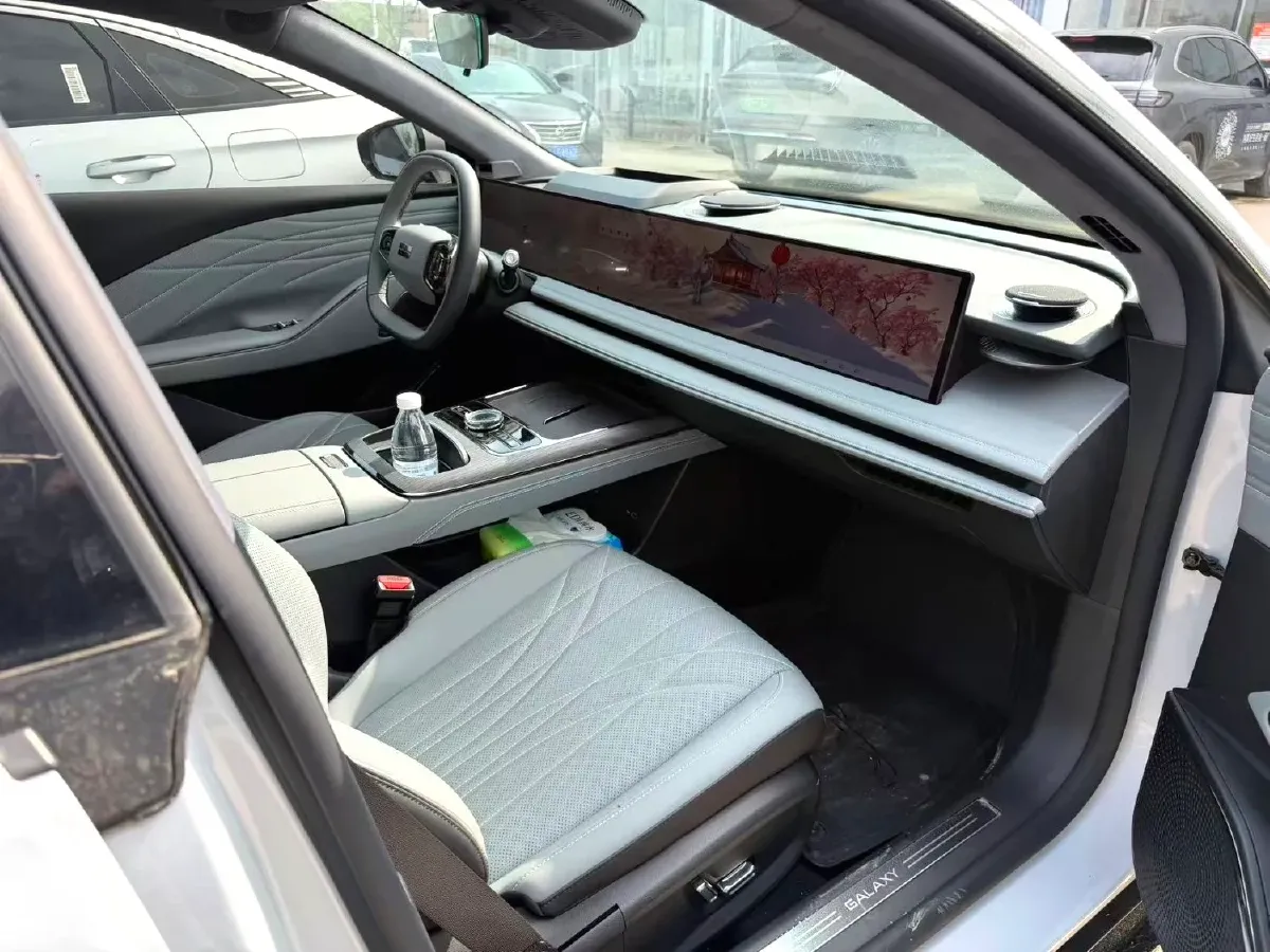 2025 Geely Galaxy E8 BEV 76KWH,autocango,china used car exporter,china ev exporter,chinese used car exporter,chinese used ev exporter