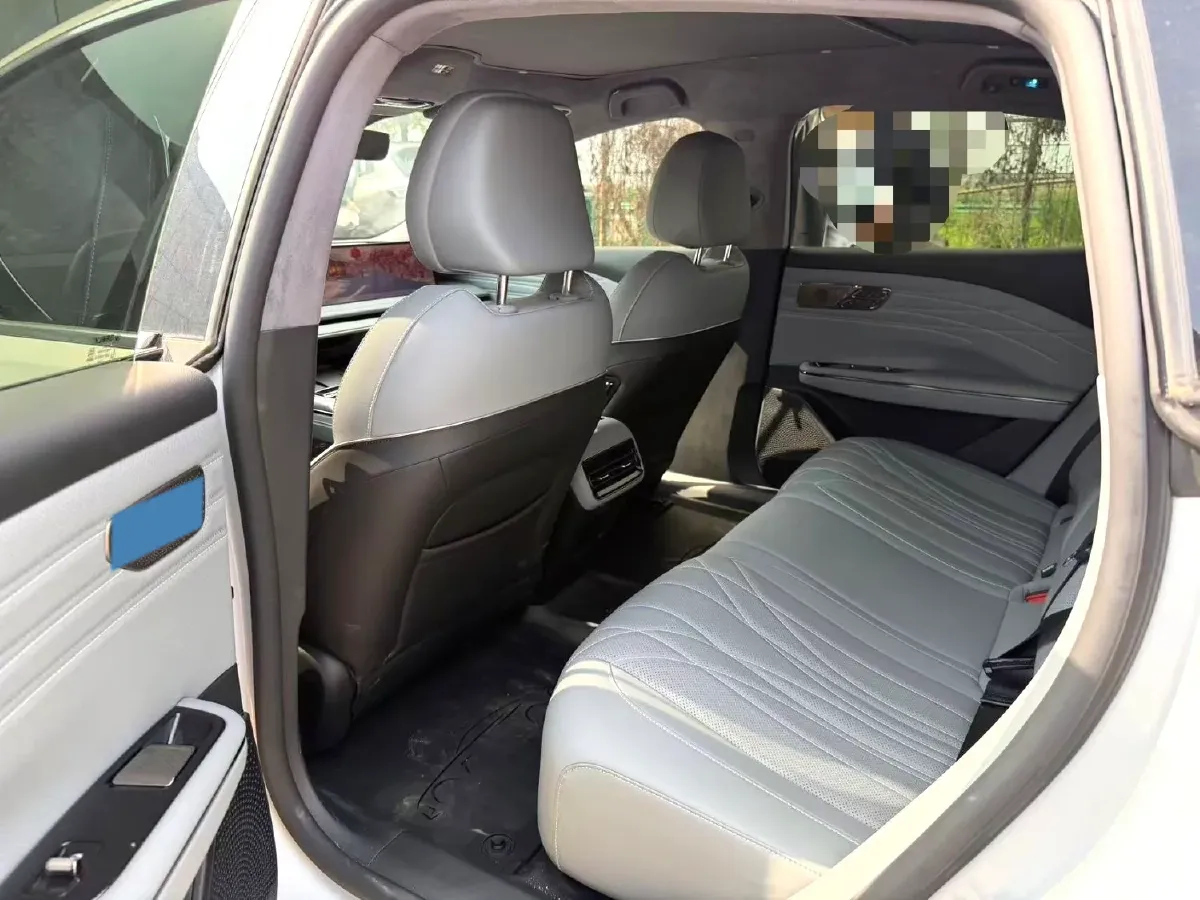 2025 Geely Galaxy E8 BEV 76KWH,autocango,china used car exporter,china ev exporter,chinese used car exporter,chinese used ev exporter