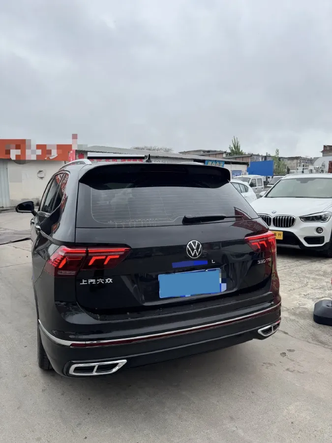 2024 Volkswagen Tiguan L 2.0T 186HP L4 7DCT,autocango,china used car exporter,china ev exporter,chinese used car exporter,chinese used ev exporter