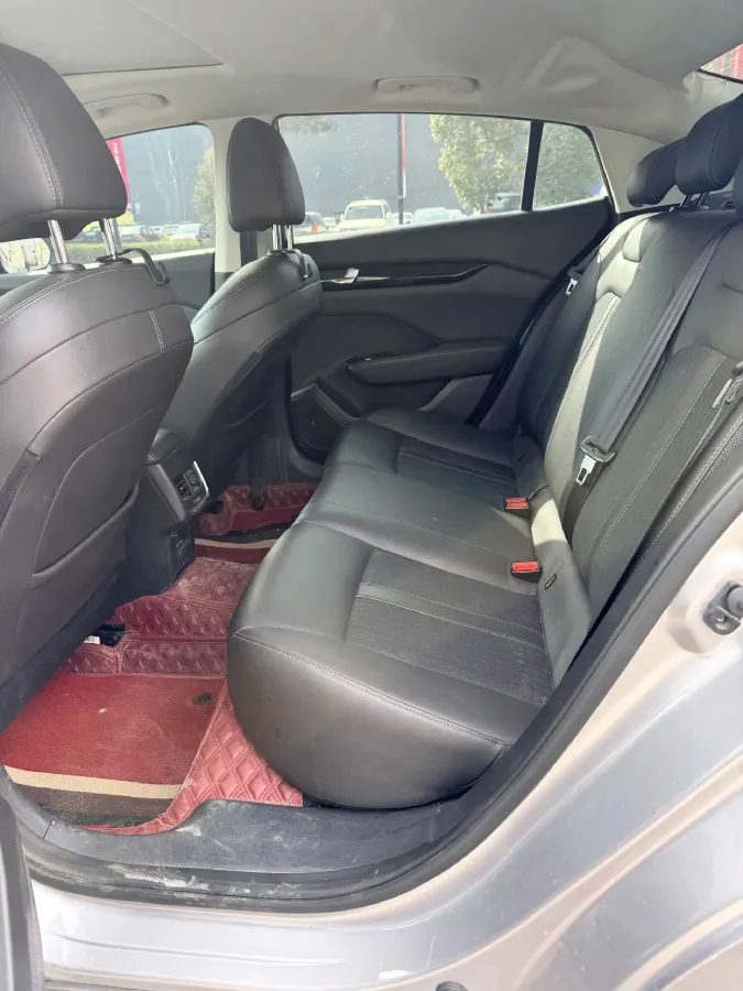 2020 DongFeng Aeolus YiXuan 1.5T 150HP L4 6DCT,autocango,china used car exporter,china ev exporter,chinese used car exporter,chinese used ev exporter