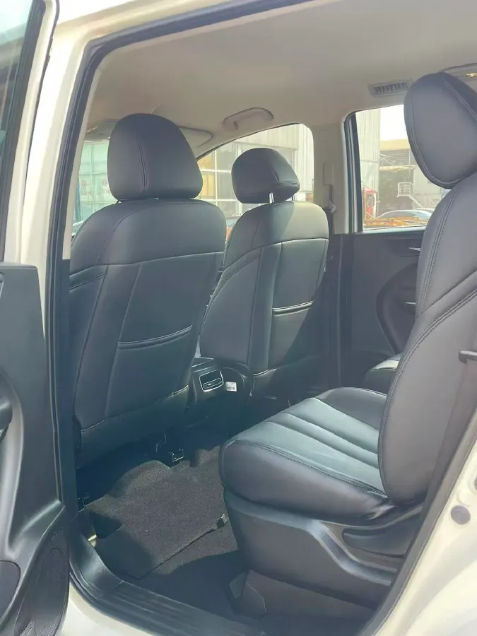 2021 GAC Trumpchi M6 1.5T 169HP L4 7DCT,autocango,china used car exporter,china ev exporter,chinese used car exporter,chinese used ev exporter