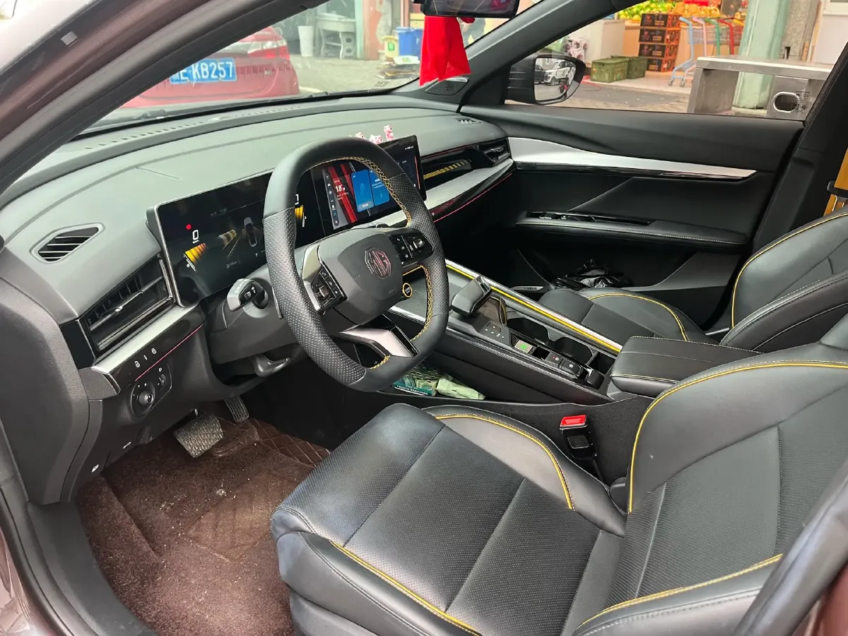 2022 MG 5 Scorpio 1.5T 181HP L4 7DCT,autocango,china used car exporter,china ev exporter,chinese used car exporter,chinese used ev exporter