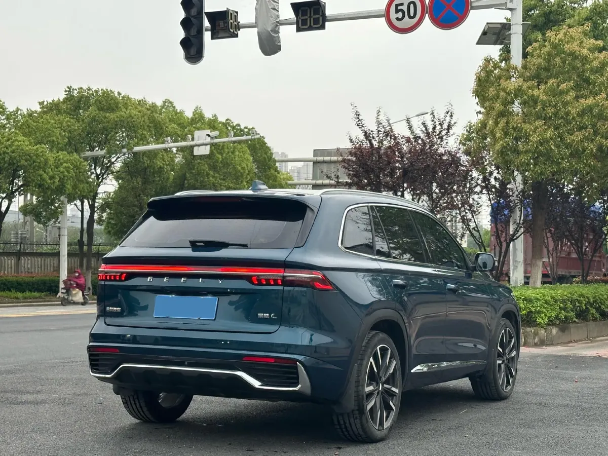 2021 Geely Monjaro 2.0T 218HP L4 7DCT,autocango,china used car exporter,china ev exporter,chinese used car exporter,chinese used ev exporter