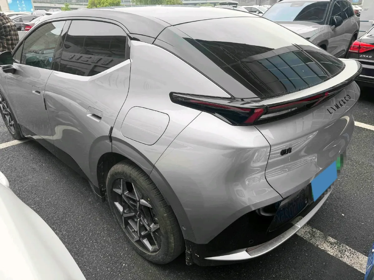 2025 Dongfeng Z9 2.0T 258HP L4 8AT,autocango,china used car exporter,china ev exporter,chinese used car exporter,chinese used ev exporter