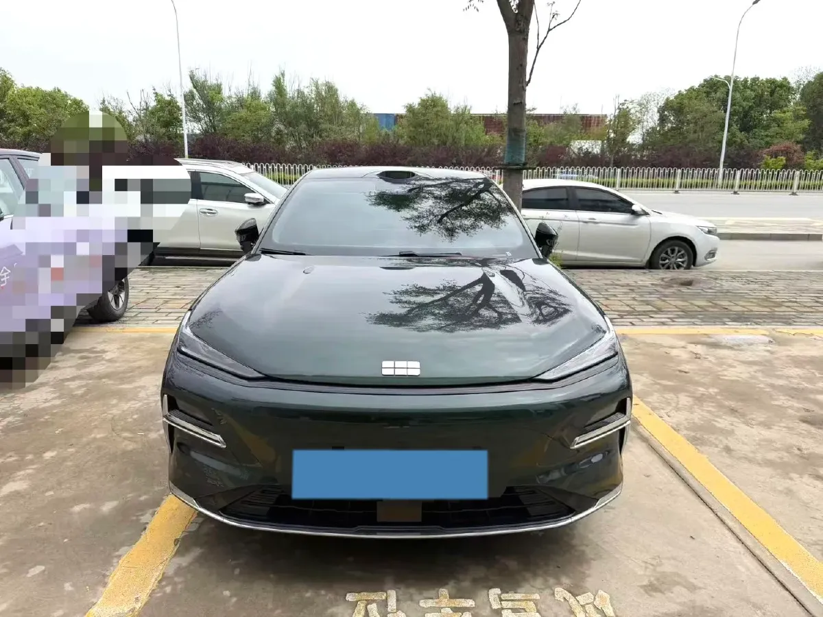 2025 Geely Galaxy Starshine 8 1.5T 163HP L4 3DHT PHEV 27.69KWH,autocango,china used car exporter,china ev exporter,chinese used car exporter,chinese used ev exporter
