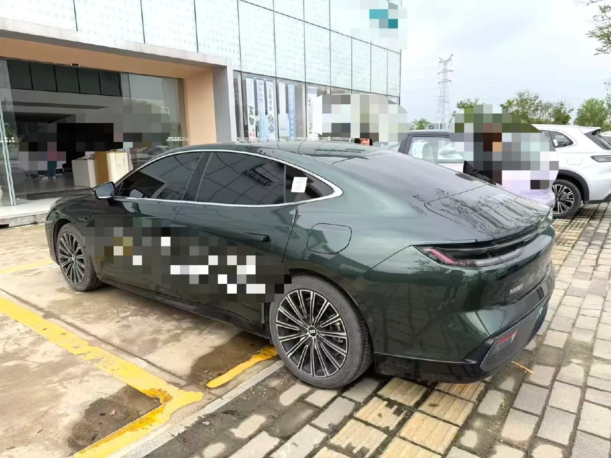 2025 Geely Galaxy Starshine 8 1.5T 163HP L4 3DHT PHEV 27.69KWH,autocango,china used car exporter,china ev exporter,chinese used car exporter,chinese used ev exporter