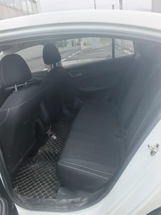 2021 Roewe i5 1.5L 120HP L4 CVT,autocango,china used car exporter,china ev exporter,chinese used car exporter,chinese used ev exporter