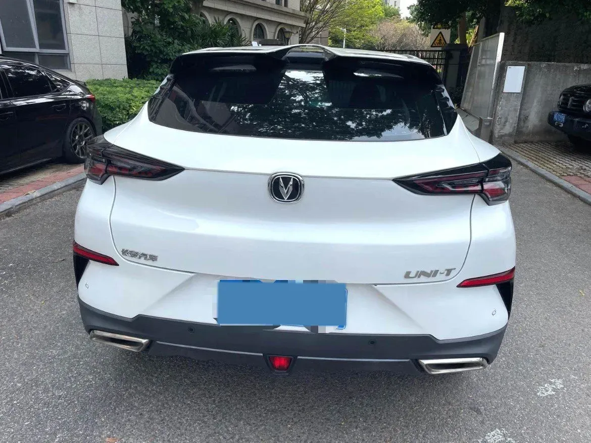 2021 ChangAn UNI-T 1.5T 180HP L4 7DCT,autocango,china used car exporter,china ev exporter,chinese used car exporter,chinese used ev exporter