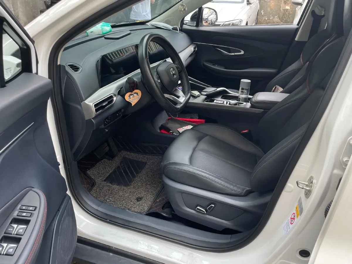 2021 ChangAn UNI-T 1.5T 180HP L4 7DCT,autocango,china used car exporter,china ev exporter,chinese used car exporter,chinese used ev exporter