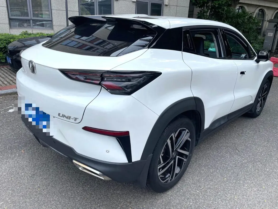 2021 ChangAn UNI-T 1.5T 180HP L4 7DCT,autocango,china used car exporter,china ev exporter,chinese used car exporter,chinese used ev exporter