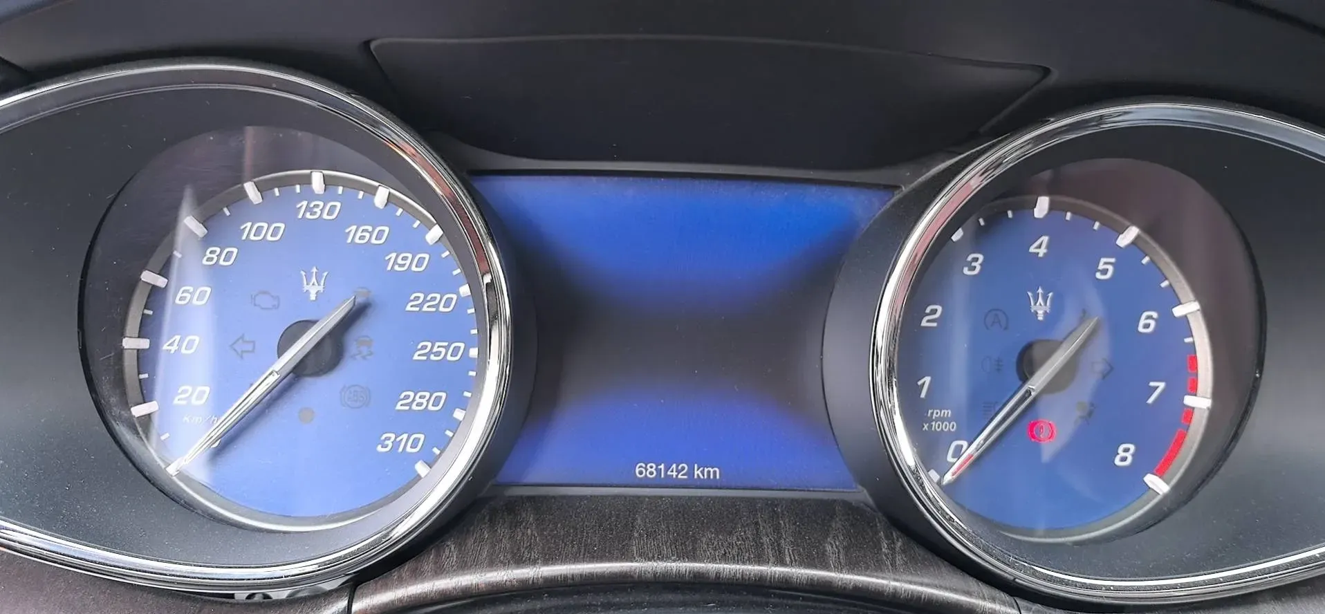 2018 Maserati Quattroporte 3.0T 350HP V6 8AT,autocango,china used car exporter,china ev exporter,chinese used car exporter,chinese used ev exporter