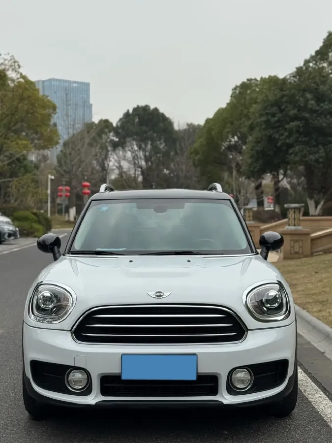 2017 MINI COUNTRYMAN 1.5T 136HP L3 6AT,autocango,china used car exporter,china ev exporter,chinese used car exporter,chinese used ev exporter