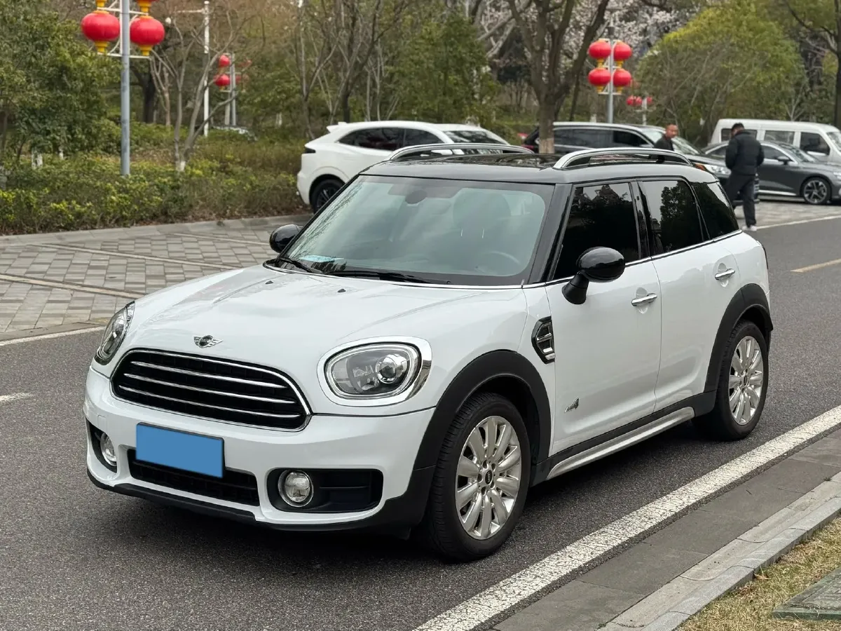 2017 MINI COUNTRYMAN 1.5T 136HP L3 6AT,autocango,china used car exporter,china ev exporter,chinese used car exporter,chinese used ev exporter