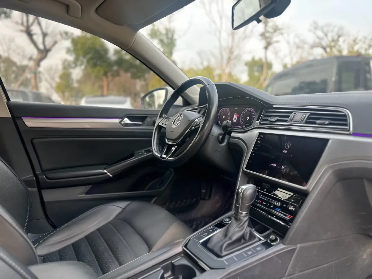 2019 Volkswagen Passat 1.4T 150HP L4 7DCT,autocango,china used car exporter,china ev exporter,chinese used car exporter,chinese used ev exporter