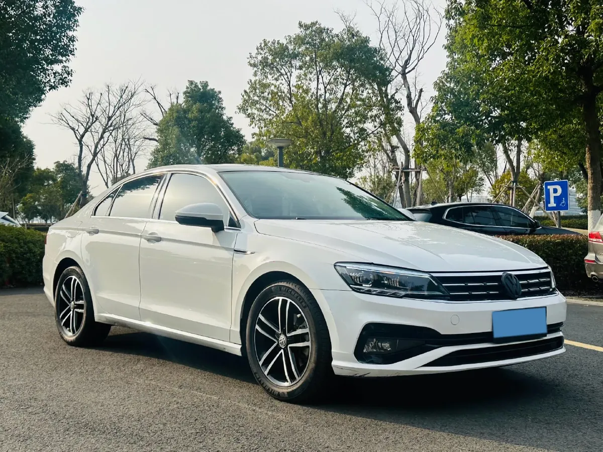2019 Volkswagen Passat 1.4T 150HP L4 7DCT,autocango,china used car exporter,china ev exporter,chinese used car exporter,chinese used ev exporter