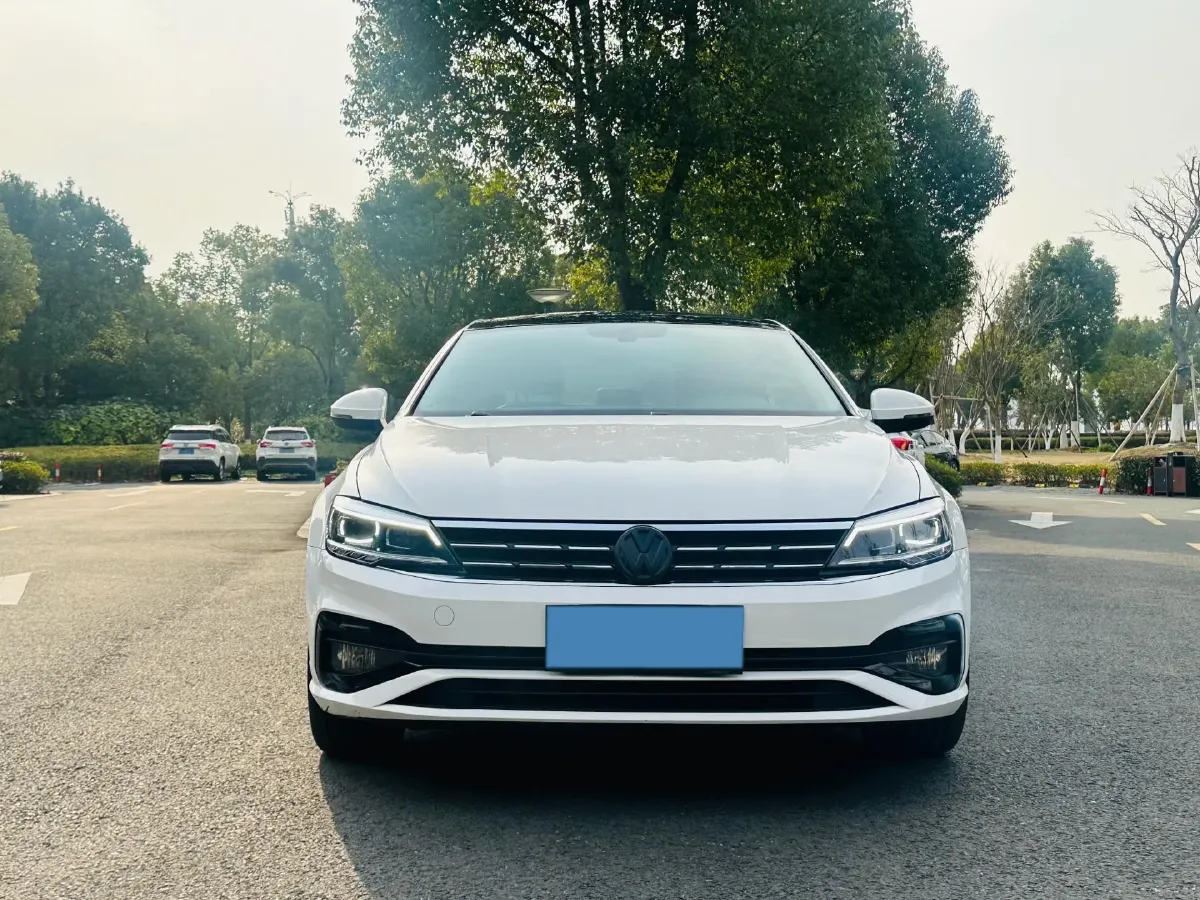 2019 Volkswagen Passat 1.4T 150HP L4 7DCT,autocango,china used car exporter,china ev exporter,chinese used car exporter,chinese used ev exporter