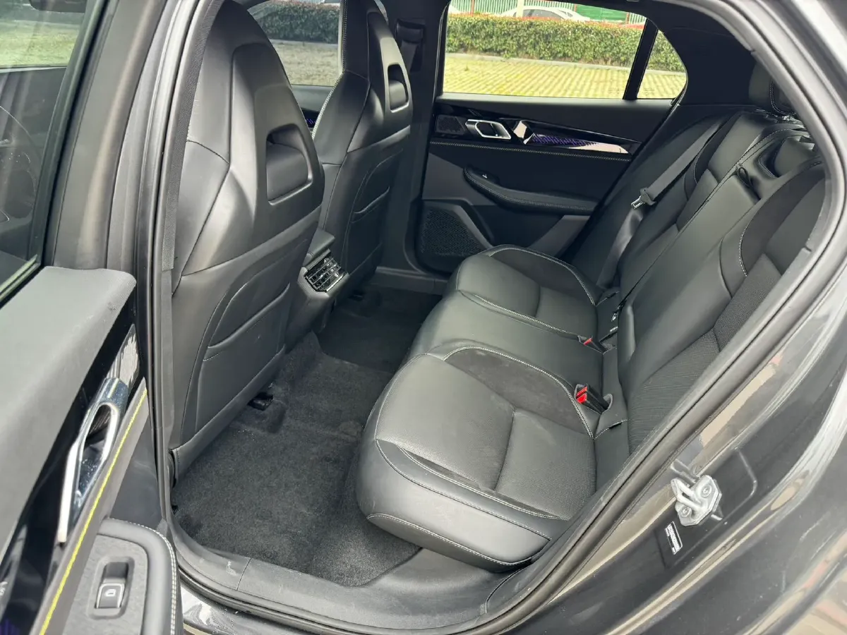 2025 LYNK&CO 03 1.5T 181HP L4 7DCT,autocango,china used car exporter,china ev exporter,chinese used car exporter,chinese used ev exporter