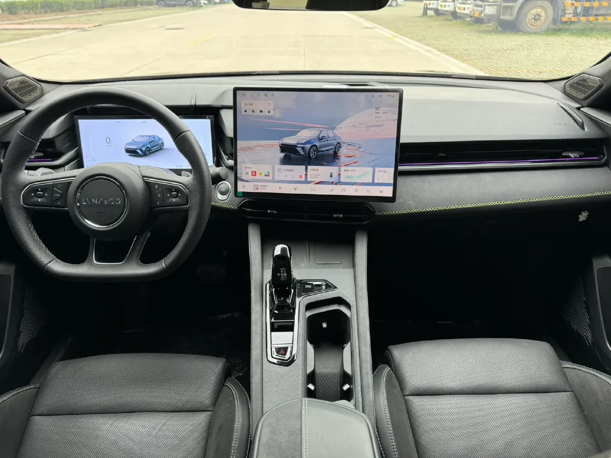 2025 LYNK&CO 03 1.5T 181HP L4 7DCT,autocango,china used car exporter,china ev exporter,chinese used car exporter,chinese used ev exporter