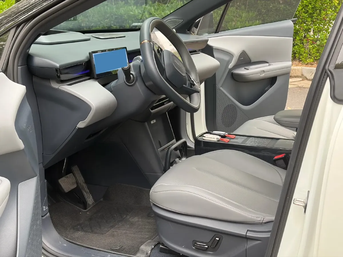 2025 Dongfeng Z9 2.0T 258HP L4 8AT,autocango,china used car exporter,china ev exporter,chinese used car exporter,chinese used ev exporter