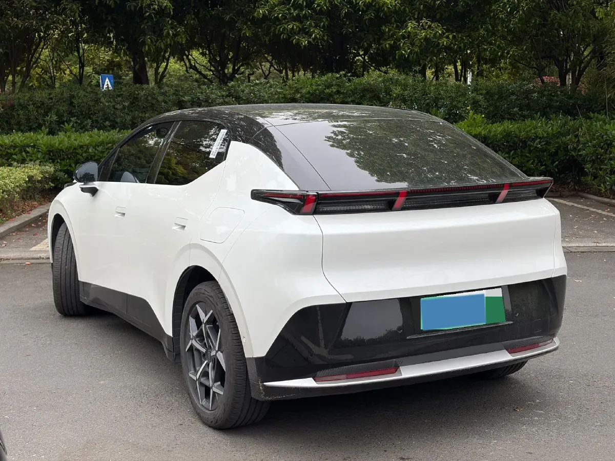 2025 Dongfeng Z9 2.0T 258HP L4 8AT,autocango,china used car exporter,china ev exporter,chinese used car exporter,chinese used ev exporter