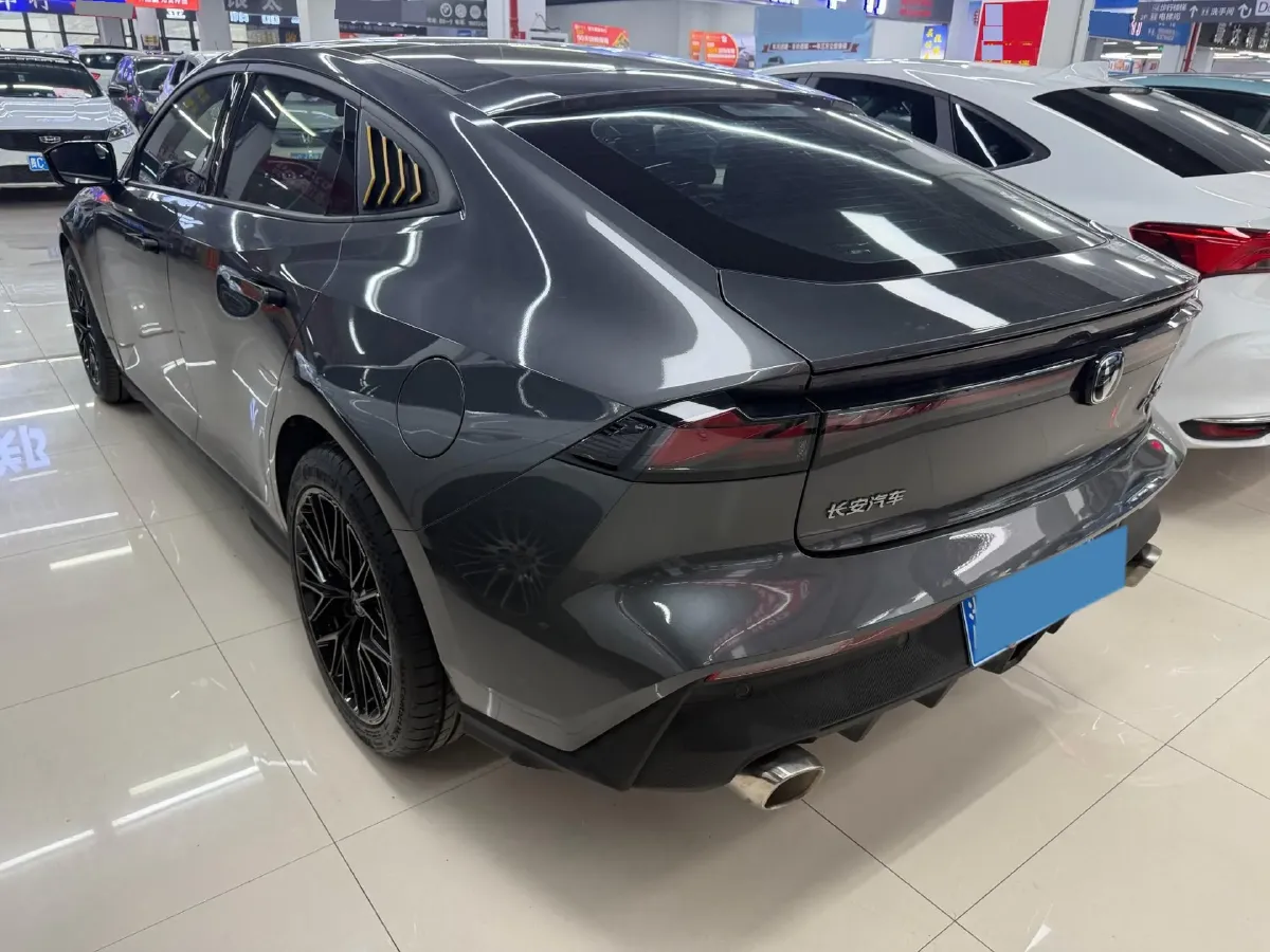 2023 ChangAn UNI-V 1.5T 188HP L4 7DCT,autocango,china used car exporter,china ev exporter,chinese used car exporter,chinese used ev exporter