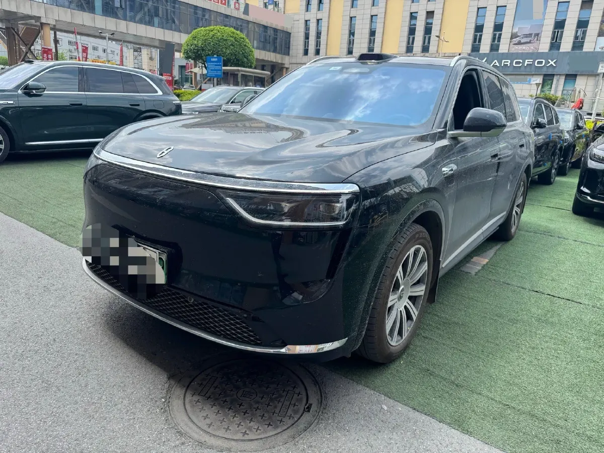 2025 AITO AITO M8 REEV 160HP REEV 53.4KWH,autocango,china used car exporter,china ev exporter,chinese used car exporter,chinese used ev exporter