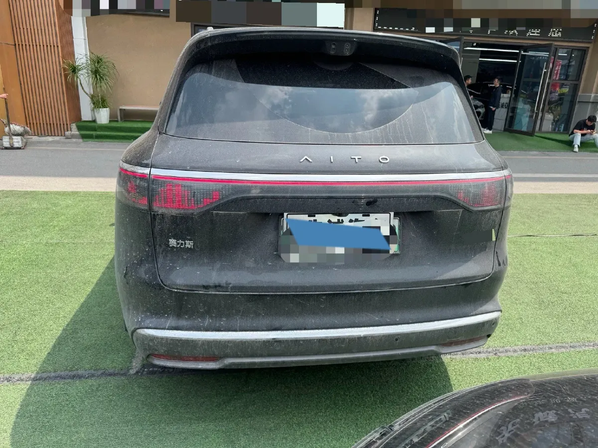 2025 AITO AITO M8 REEV 160HP REEV 53.4KWH,autocango,china used car exporter,china ev exporter,chinese used car exporter,chinese used ev exporter