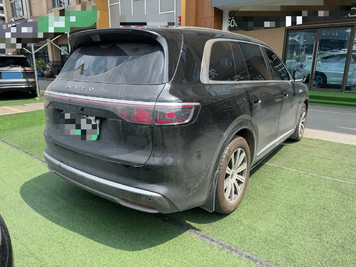2025 AITO AITO M8 REEV 160HP REEV 53.4KWH,autocango,china used car exporter,china ev exporter,chinese used car exporter,chinese used ev exporter
