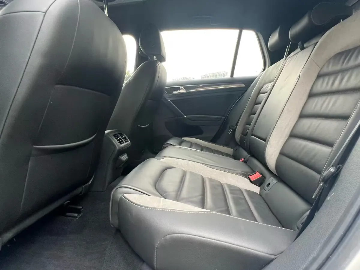 2020 Volkswagen Golf 1.4T 150HP L4 7DCT,autocango,china used car exporter,china ev exporter,chinese used car exporter,chinese used ev exporter