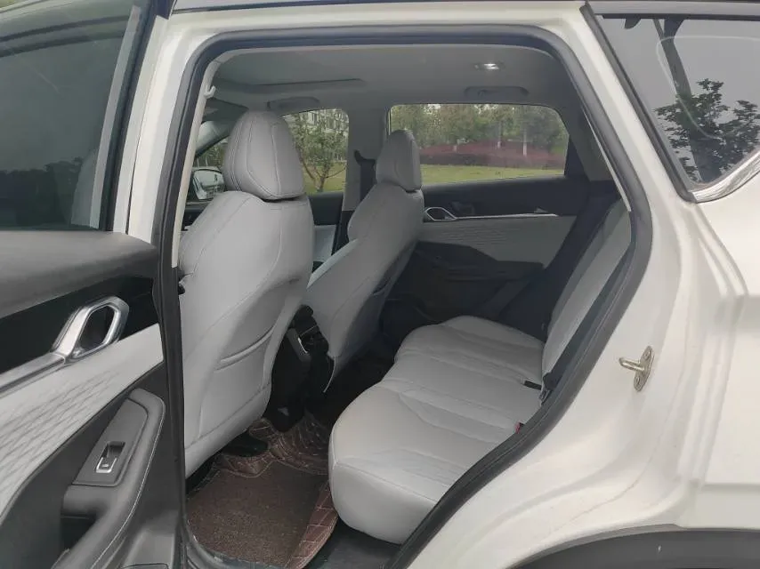 2025 Geely Coolray 1.5T 181HP L4 7DCT,autocango,china used car exporter,china ev exporter,chinese used car exporter,chinese used ev exporter