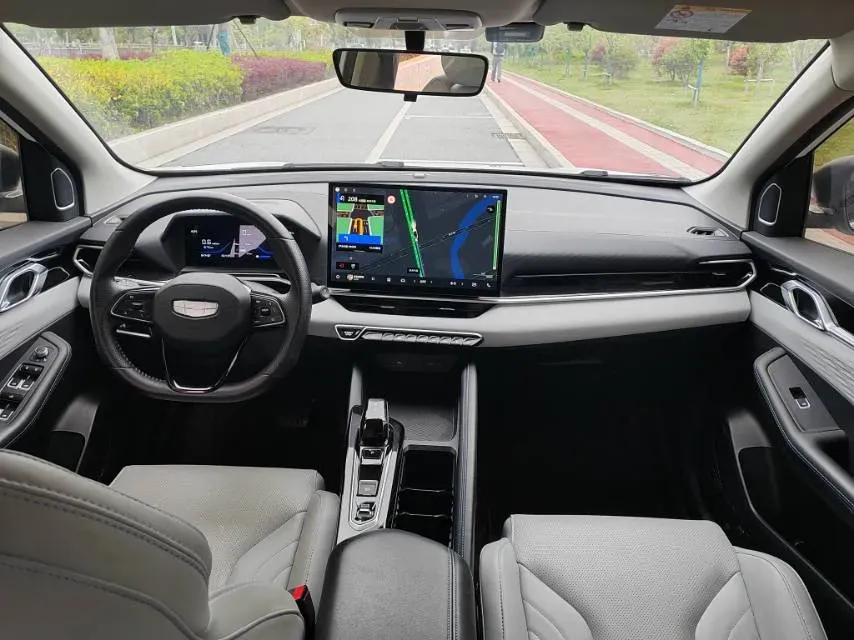 2025 Geely Coolray 1.5T 181HP L4 7DCT,autocango,china used car exporter,china ev exporter,chinese used car exporter,chinese used ev exporter