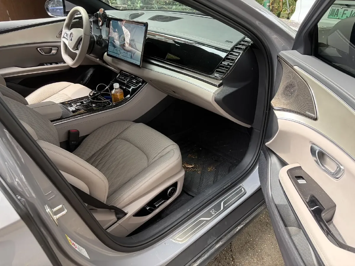 2025 BYD Han BEV 72KWH,autocango,china used car exporter,china ev exporter,chinese used car exporter,chinese used ev exporter