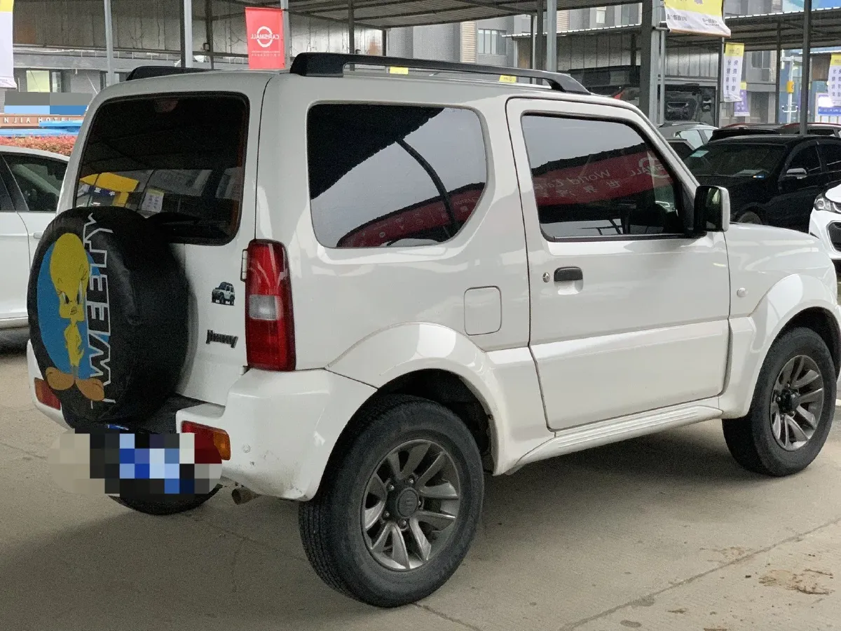 2015 Suzuki Jimny 1.3L 85HP L4 4AT,autocango,china used car exporter,china ev exporter,chinese used car exporter,chinese used ev exporter