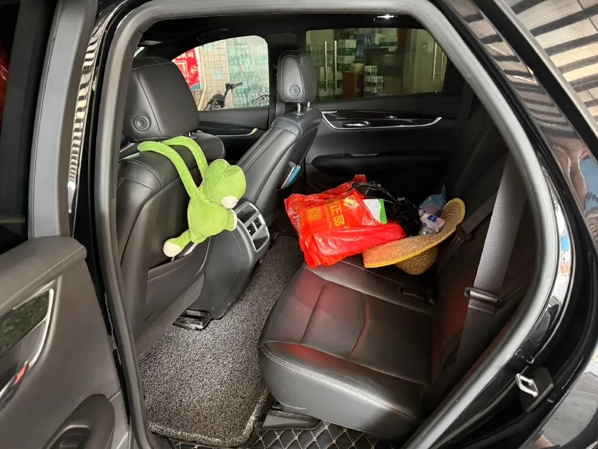 2021 Cadillac XT5 2.0T 237HP L4 9AT,autocango,china used car exporter,china ev exporter,chinese used car exporter,chinese used ev exporter