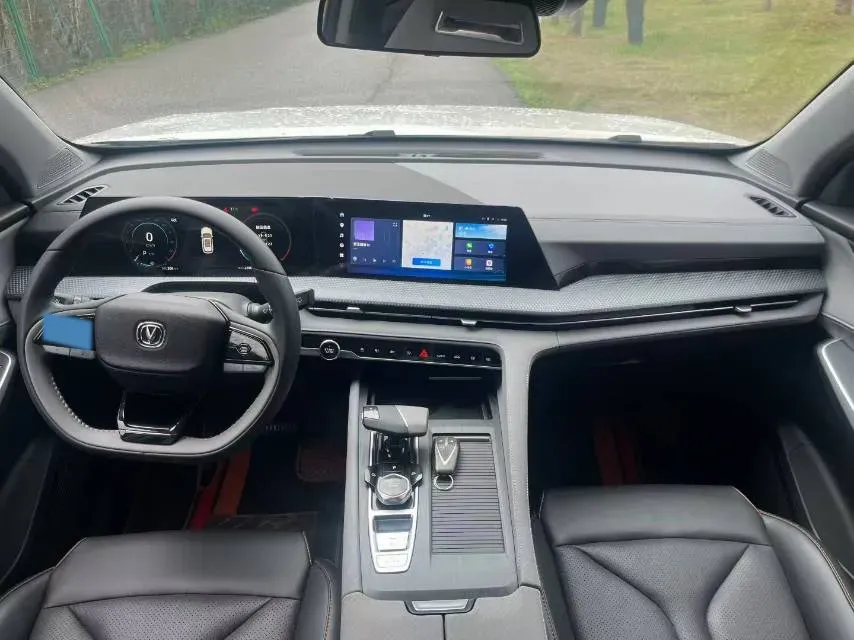 2022 ChangAn CS75 Plus 1.5T 188HP L4 8AT,autocango,china used car exporter,china ev exporter,chinese used car exporter,chinese used ev exporter