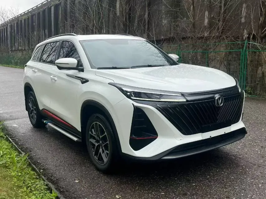 2022 ChangAn CS75 Plus 1.5T 188HP L4 8AT,autocango,china used car exporter,china ev exporter,chinese used car exporter,chinese used ev exporter