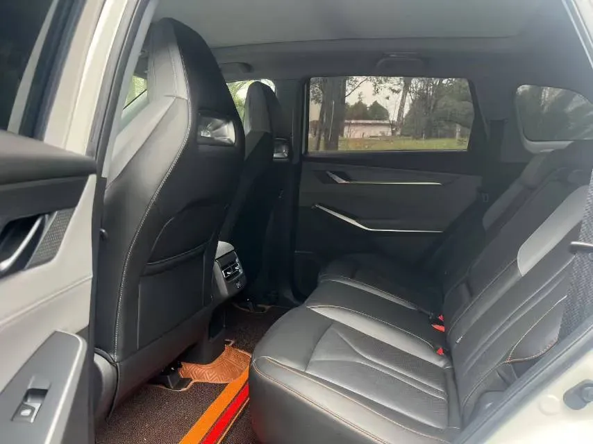 2022 ChangAn CS75 Plus 1.5T 188HP L4 8AT,autocango,china used car exporter,china ev exporter,chinese used car exporter,chinese used ev exporter