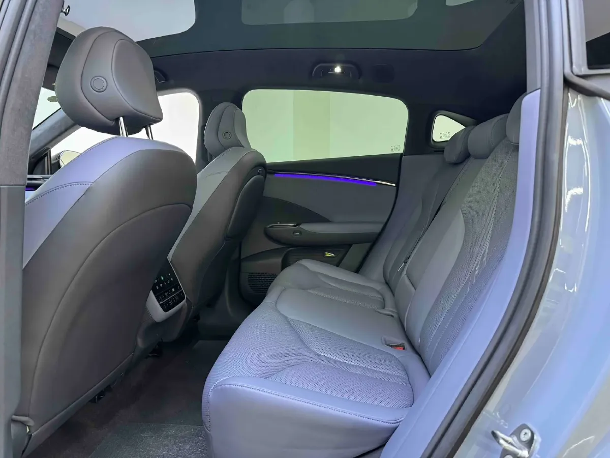 2025 Xpeng G7 BEV,autocango,china used car exporter,china ev exporter,chinese used car exporter,chinese used ev exporter