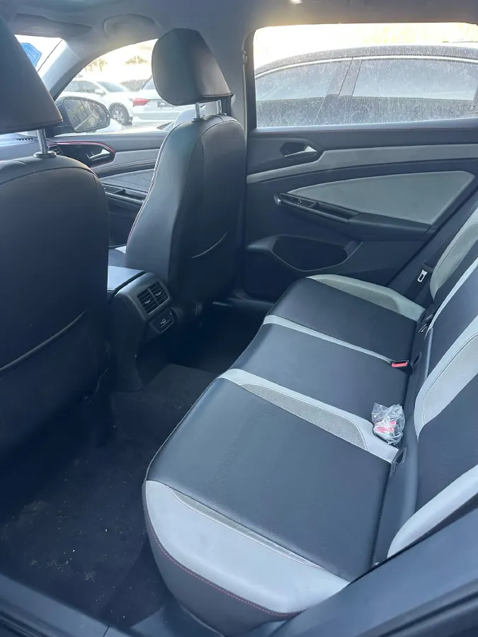 2022 Jetta VS7 1.4T 150HP L4 6AT,autocango,china used car exporter,china ev exporter,chinese used car exporter,chinese used ev exporter