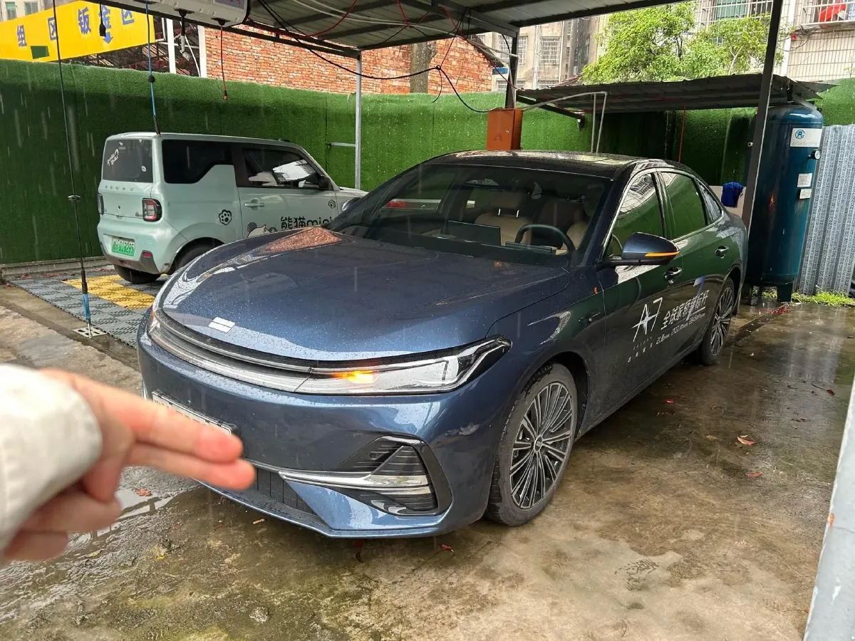 2025 Geely Galaxy A7 1.5L 112HP L4 1DHT PHEV,autocango,china used car exporter,china ev exporter,chinese used car exporter,chinese used ev exporter
