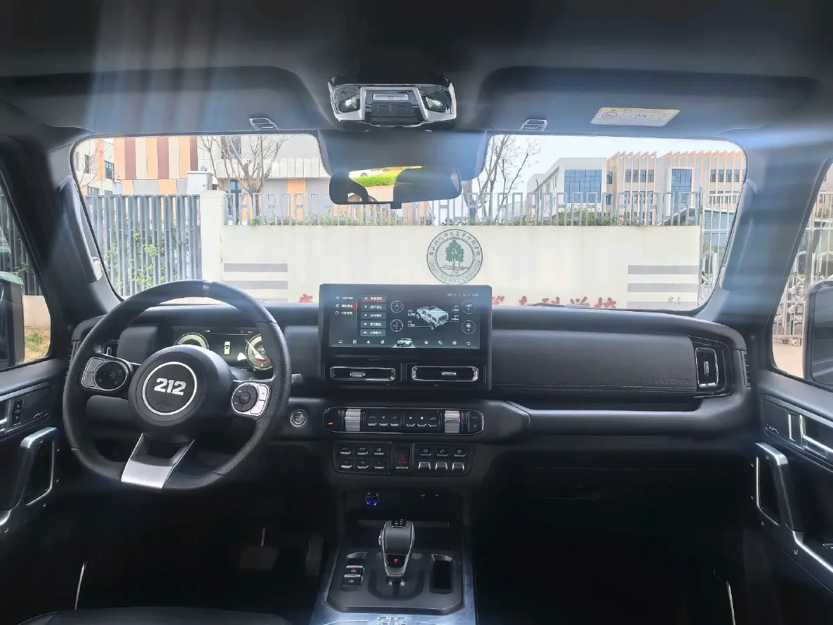 2024 212 212 T01 2.0T 252HP L4 8AT,autocango,china used car exporter,china ev exporter,chinese used car exporter,chinese used ev exporter