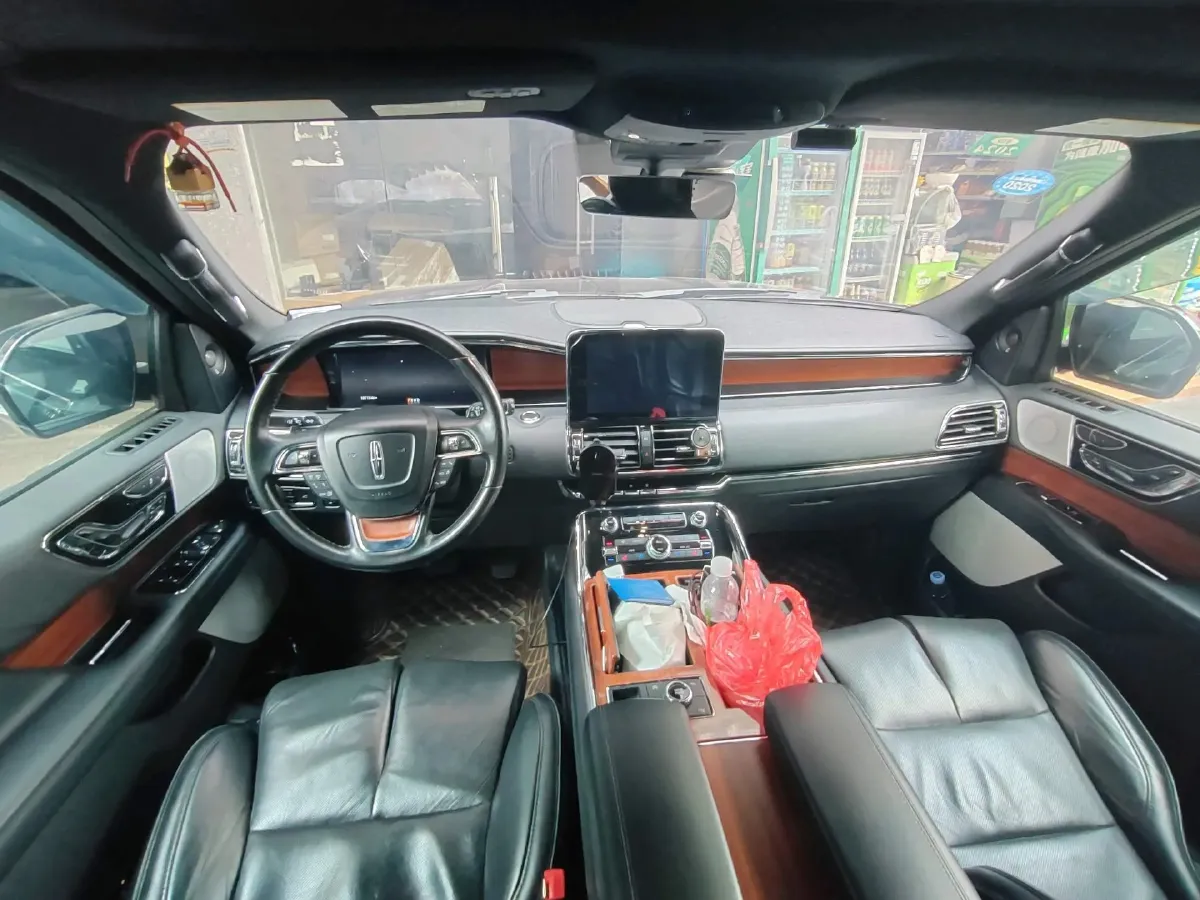 2020 Lincoln Navigator 3.5T 388HP V6 10AT,autocango,china used car exporter,china ev exporter,chinese used car exporter,chinese used ev exporter