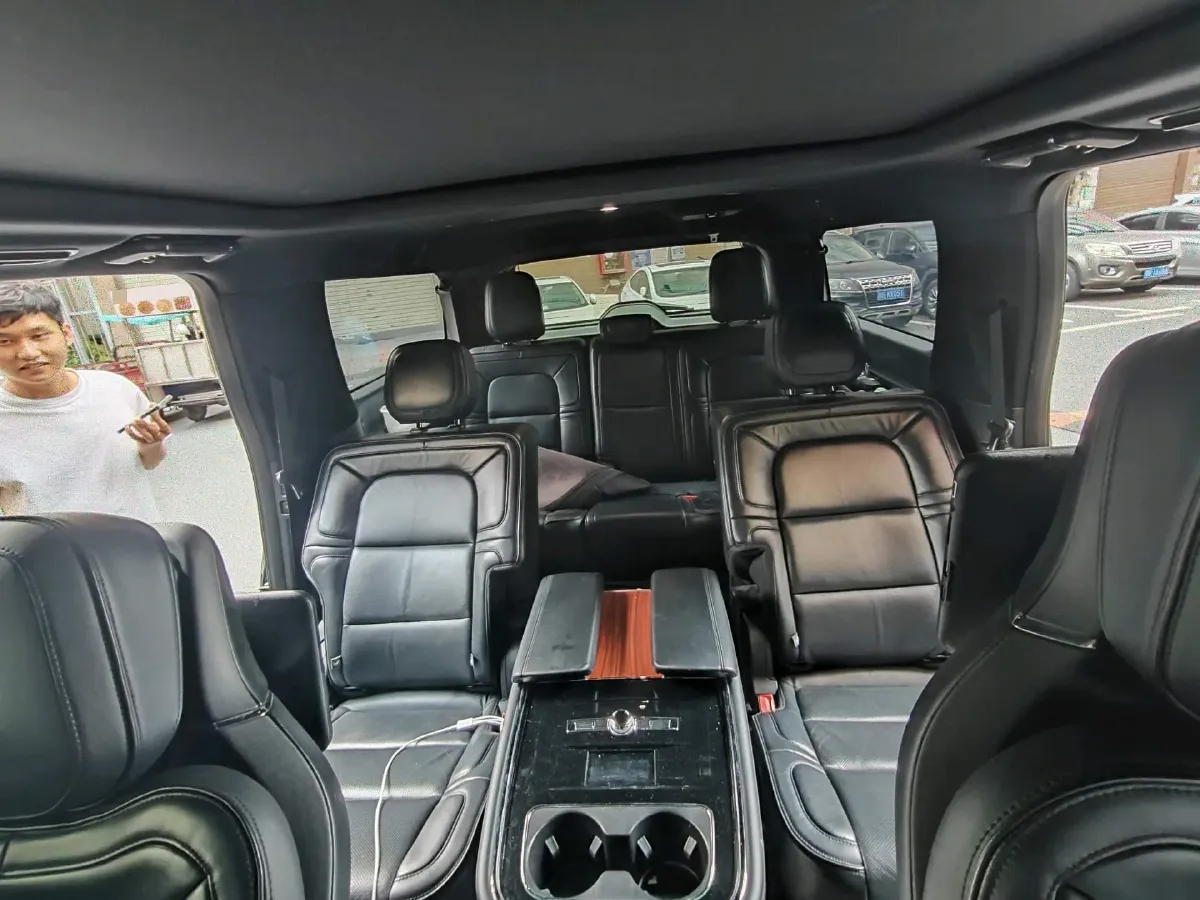 2020 Lincoln Navigator 3.5T 388HP V6 10AT,autocango,china used car exporter,china ev exporter,chinese used car exporter,chinese used ev exporter