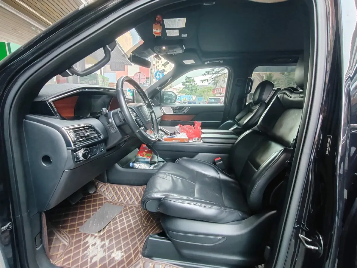 2020 Lincoln Navigator 3.5T 388HP V6 10AT,autocango,china used car exporter,china ev exporter,chinese used car exporter,chinese used ev exporter