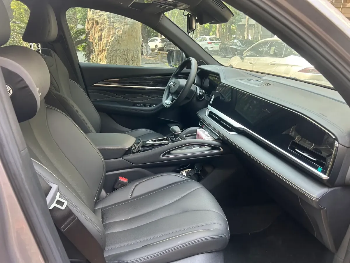 2024 Geely Monjaro 2.0T 218HP L4 7DCT,autocango,china used car exporter,china ev exporter,chinese used car exporter,chinese used ev exporter